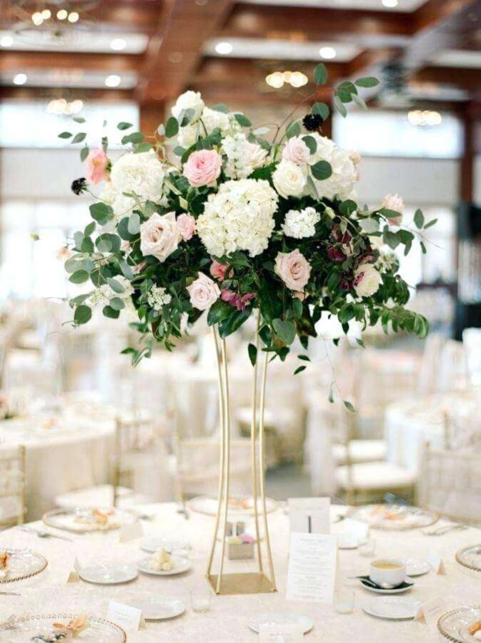 Guia Completo de Estilos de Arranjos de Mesa para Casamento: Do Clássico ao Boho