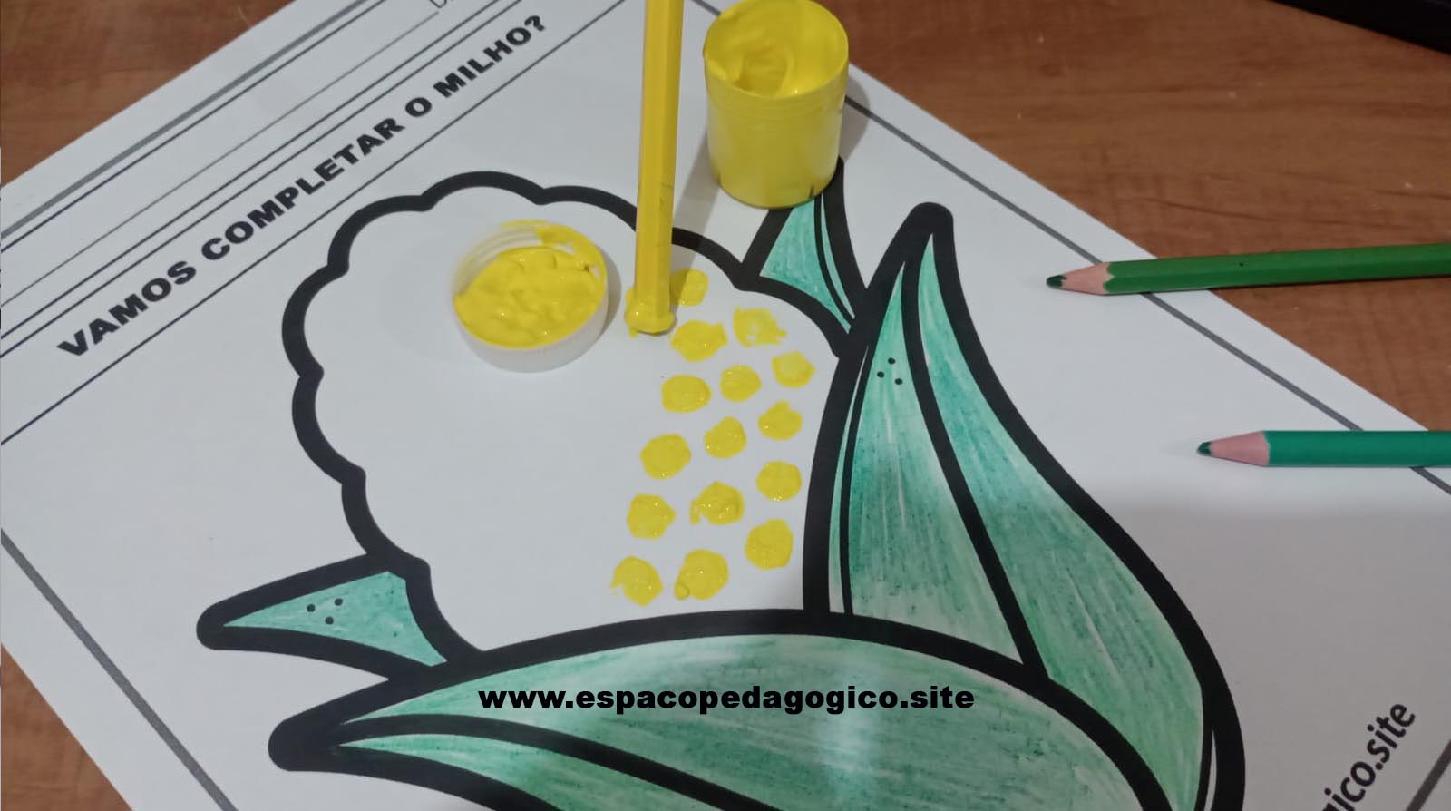 como usar tinta guache com crianças pequenas