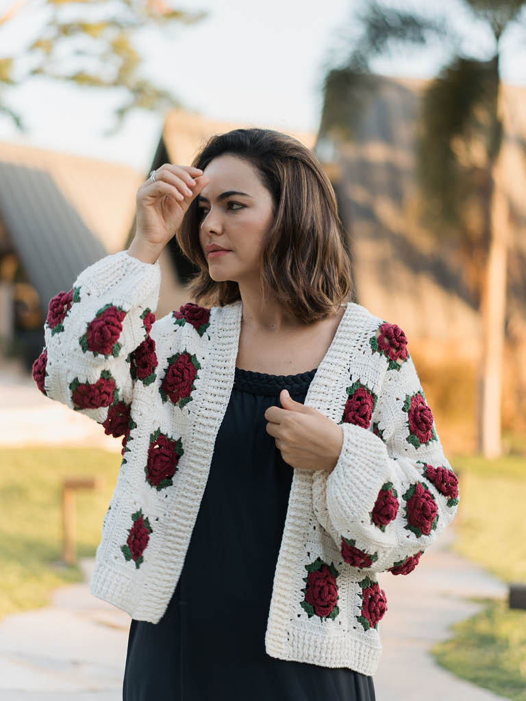 cardigan de crochê artesanal