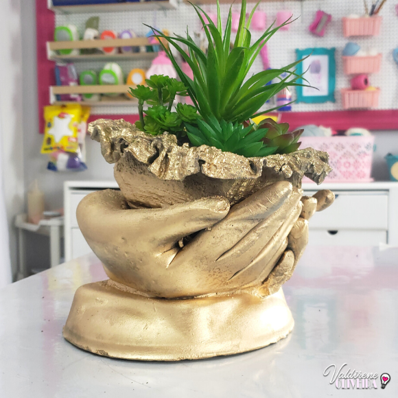 Acabamento em cimento para peças decorativas