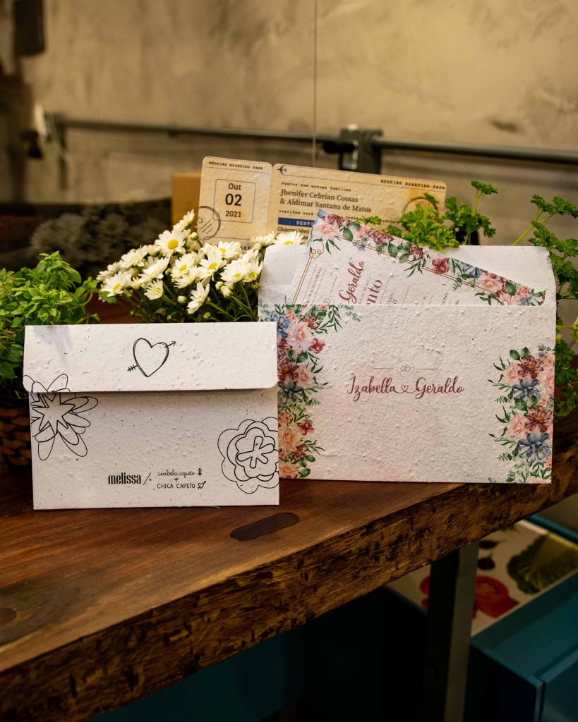 ideias de convite de casamento rustico com flores secas