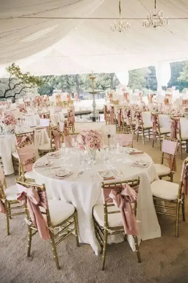 decoração de casamento rústico vs clássico