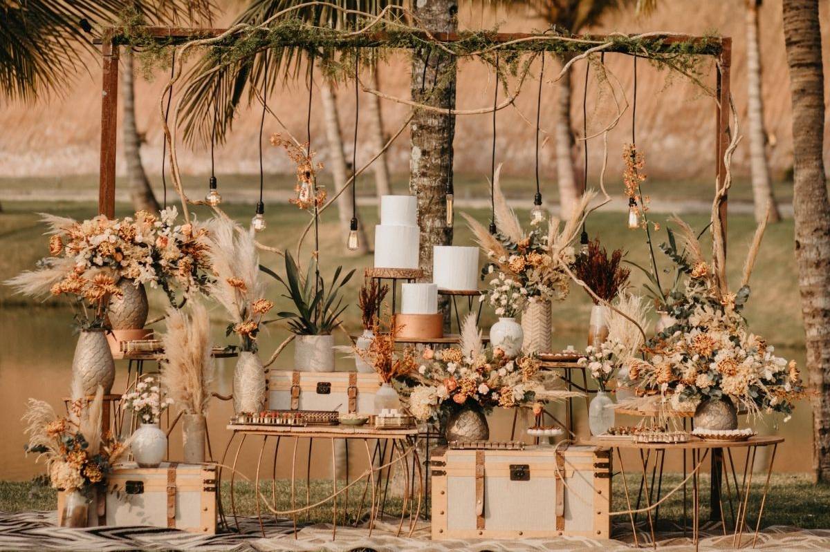 Guia Completo de Mesa Posta para Mini Wedding: Elegância e Intimidade