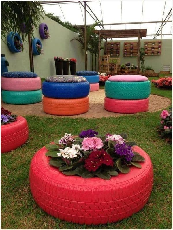 pneu vs vaso de cerâmica para plantas de jardim