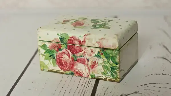 Guia Completo: Tipos de Papel para Decoupage e Suas Aplicações