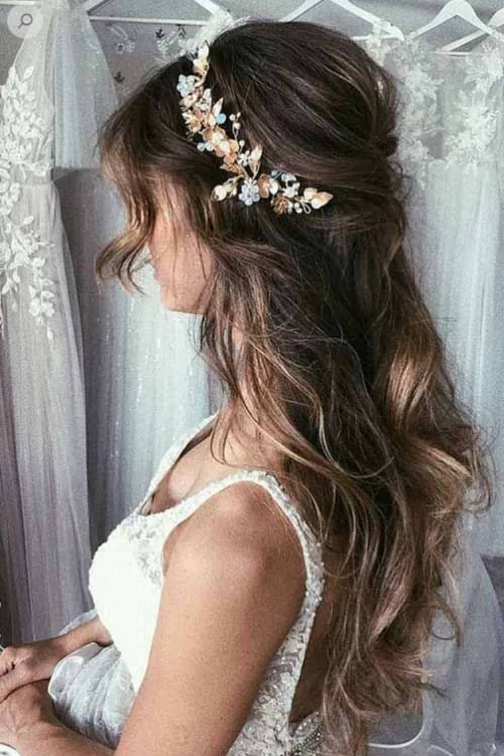 Tiaras de Noiva 2026: Modelos Clássicos e Modernos para o Grande Dia
