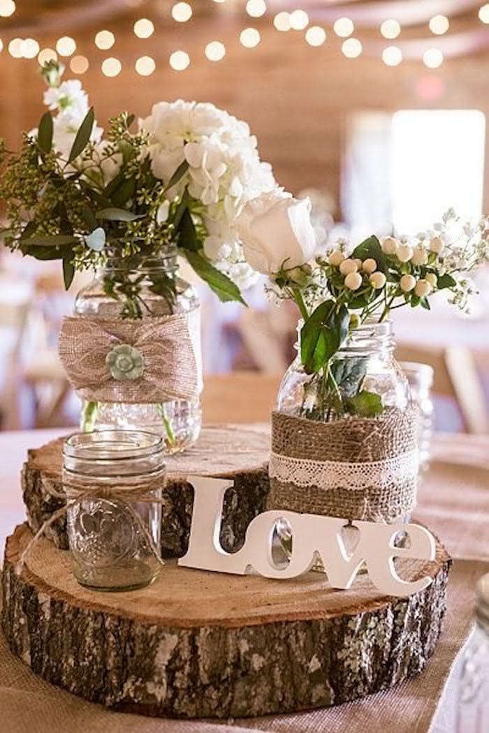 Iluminação Aconchegante: Velas e Luzes de LED na Decoração de Casamento