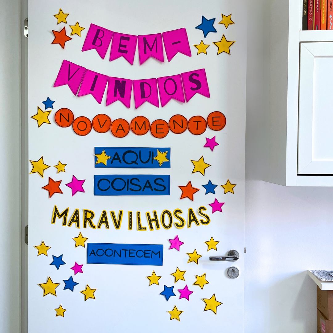 Dicas de Fixação: Enfeites de Porta sem Danificar a Sala