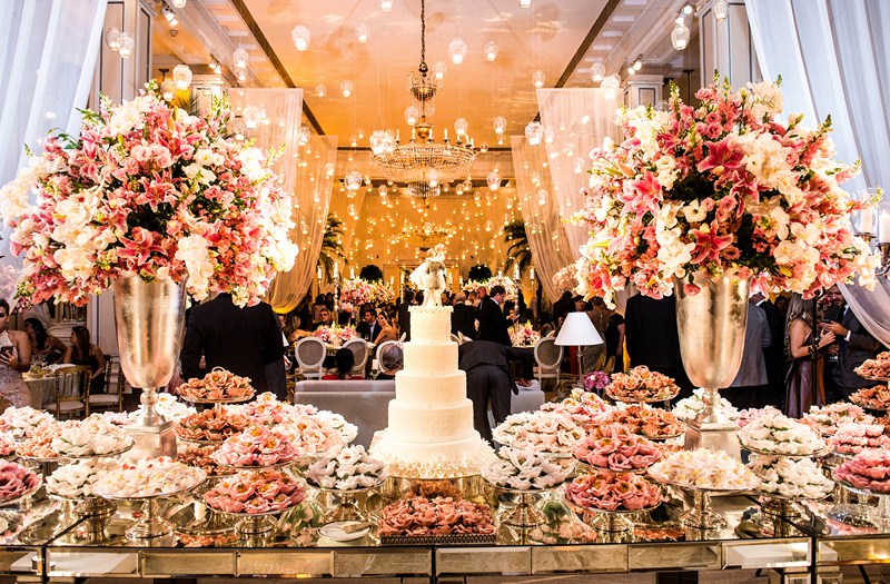 ideias de arranjos de flores para casamento simples
