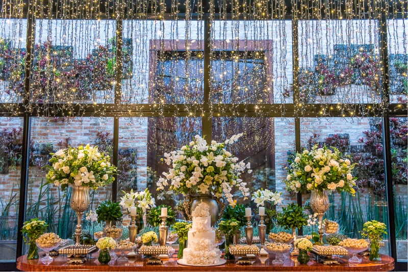 rosas ou orquideas qual escolher para casamento