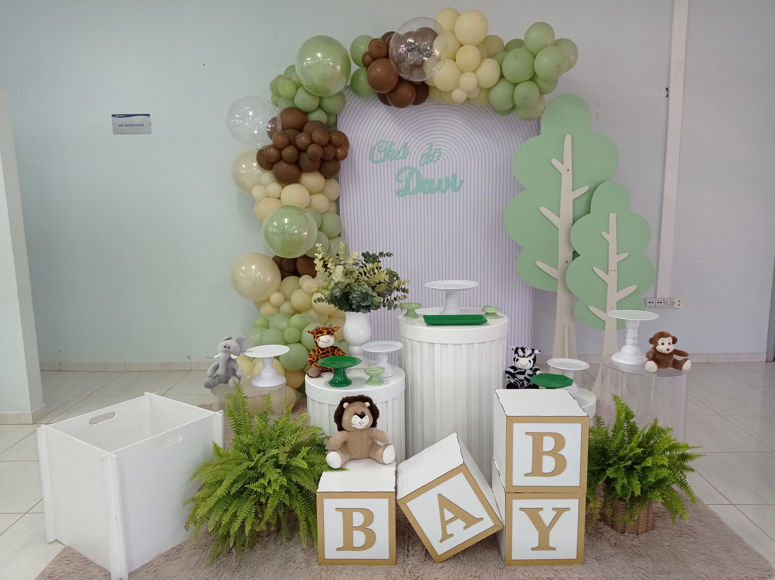 Tendências de Cores para Chá de Bebê de Menino em 2024