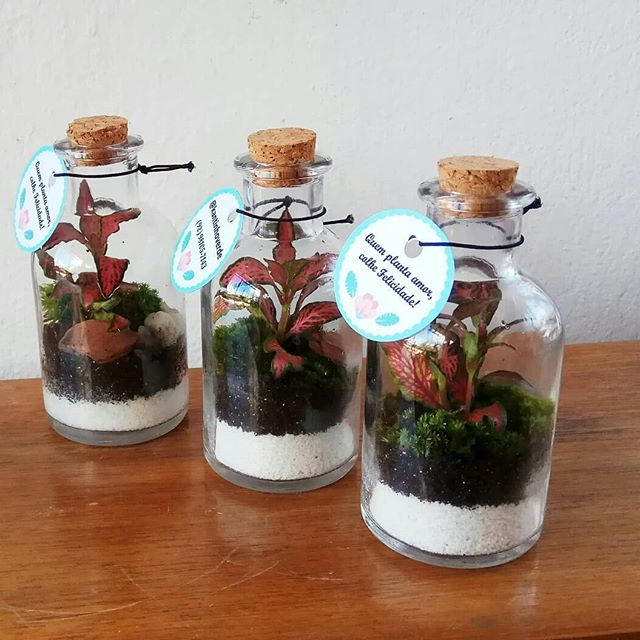 garrafa de vinho para lembrancinha de casamento