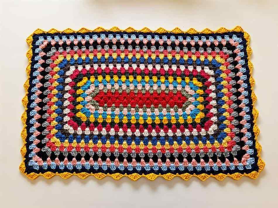 tapete de croche retangular torto como corrigir