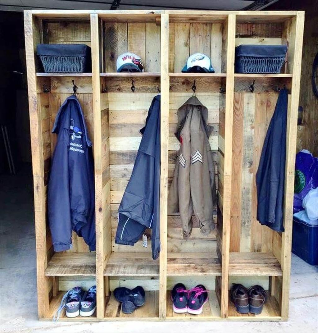 Como Fazer um Closet Pequeno e Barato com Caixotes