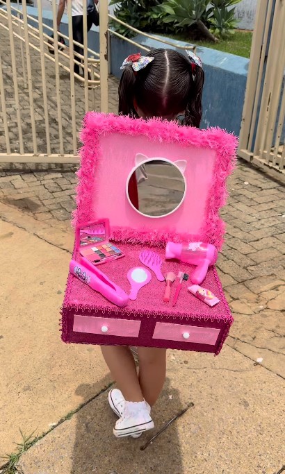 mochila maluca de comida vs mochila maluca de personagem