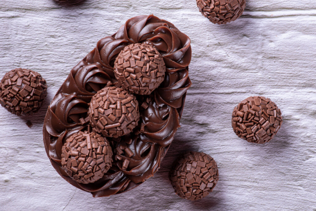 receita ovo de pascoa pistache e chocolate branco
