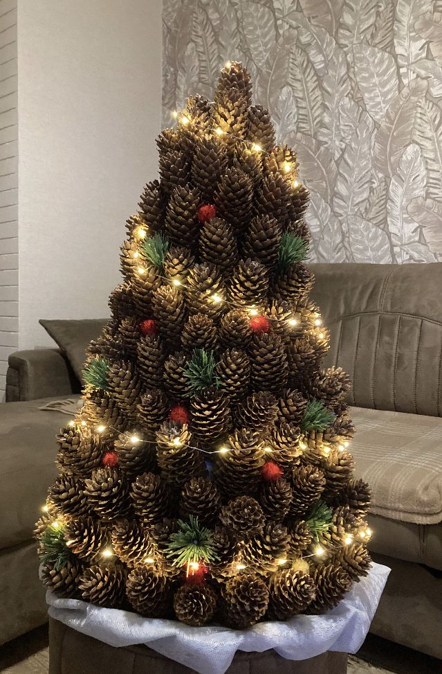 como fazer arvore de natal com galhos secos