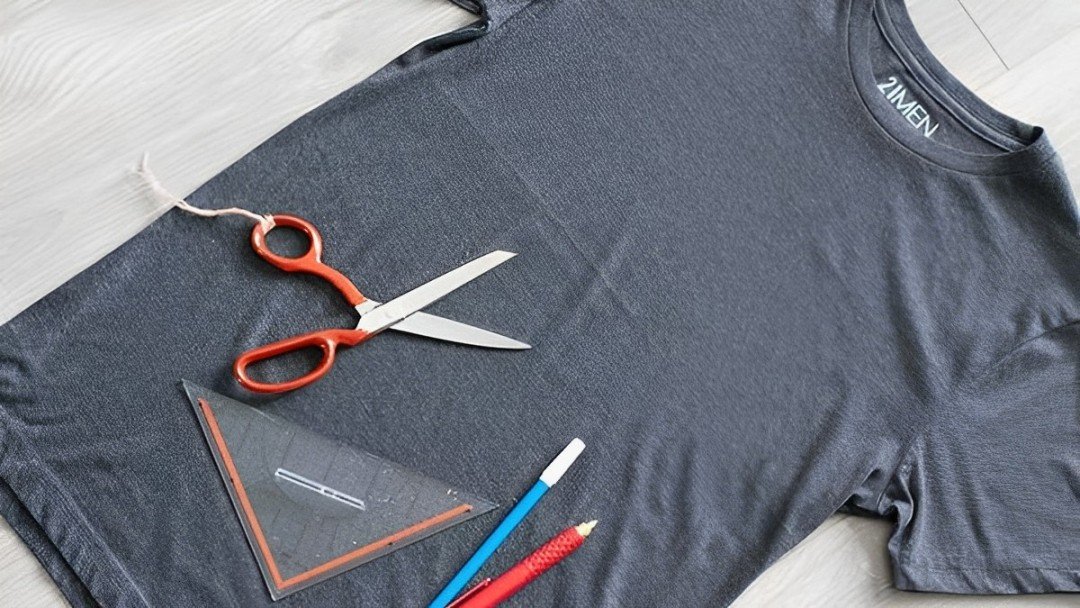 customizar camiseta com renda