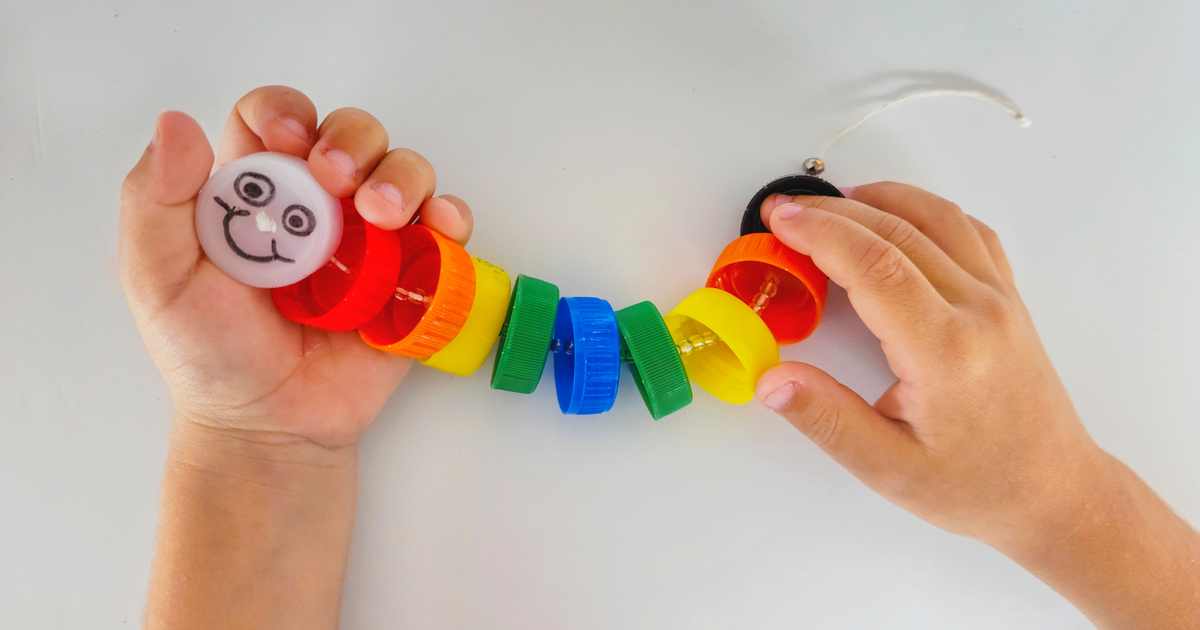 quanto economizar fazendo brinquedos reciclados