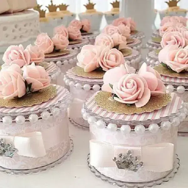 Top 10 Fornecedores de Biscuit para Festas de Debutante no Brasil