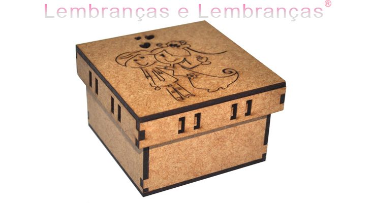 MDF Cru vs. Personalizado: Qual Escolher para seu Casamento?