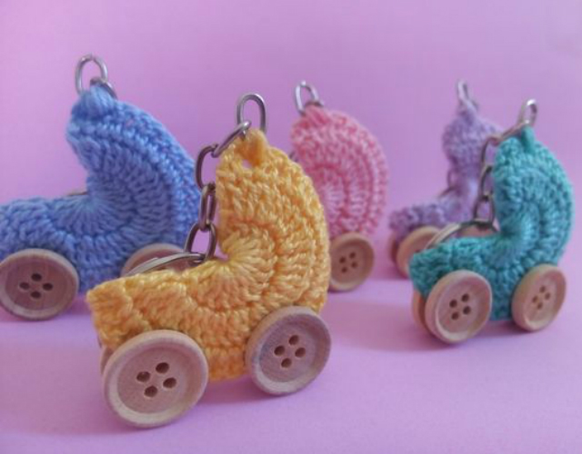 lembrancinha de croche para bebe com grafico
