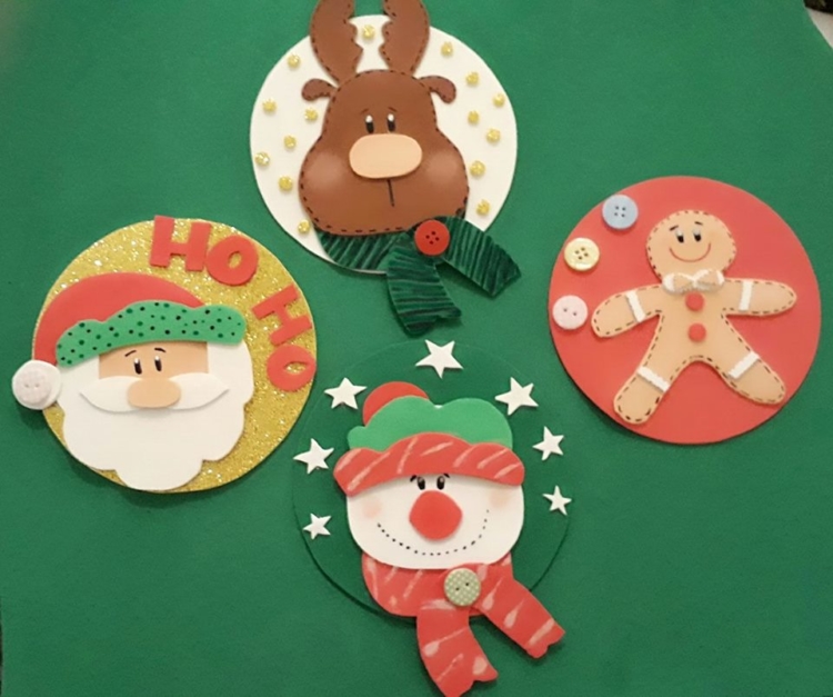 como fazer enfeites de natal em eva