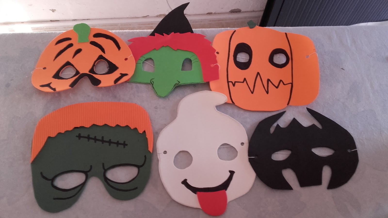 máscaras de Halloween em PDF para imprimir
