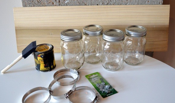 Organização Inteligente: Soluções com Potes Reciclados para Cada Cômodo