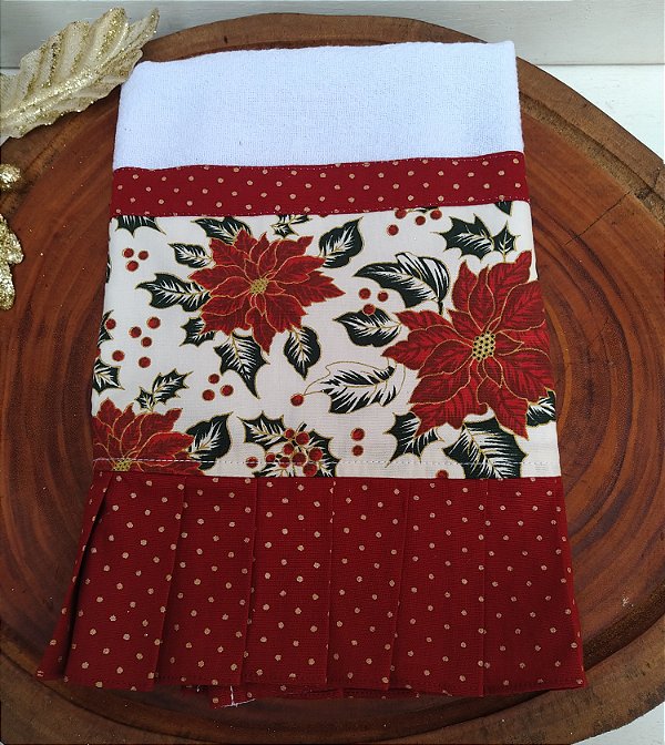 5 ideias de títulos: 1. Patchcolagem Natalina: Transforme seus Panos de Prato! 2. Guia Completo: Como Fazer Panos de Prato de Natal com Patch Aplique. 3. Ideias Criativas: Panos de Prato Temáticos para o Natal. 4. Patchcolagem para Iniciantes: Panos de Prato Festivos. 5. Decore sua Cozinha: Panos de Prato de Natal com Colagem.