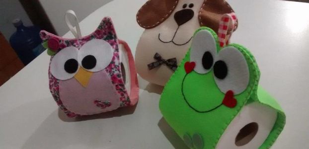 5 ideias de títulos:
1. Porta-Papel Higiênico de Tecido: Um Guia Completo DIY
2. Transforme seu Banheiro com um Porta-Papel Higiênico de Tecido Feito à Mão
3. Aprenda a Costurar um Porta-Papel Higiênico Vertical em Poucas Horas
4. Ideias Criativas de Porta-Papel Higiênico de Tecido para Presentear
5. Do Básico ao Avançado: Tutoriais de Porta-Papel Higiênico de Tecido