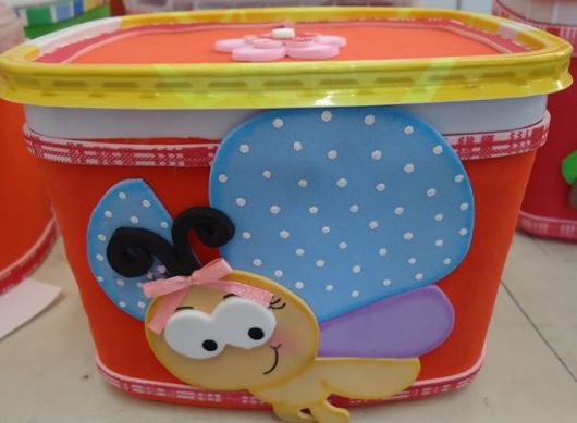erros comuns ao decorar pote margarina com eva