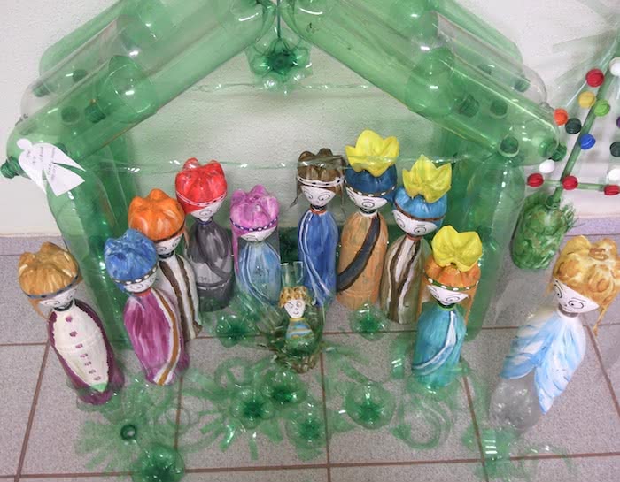 Além do Presépio: Outras Decorações de Natal Sustentáveis com Materiais Reciclados
