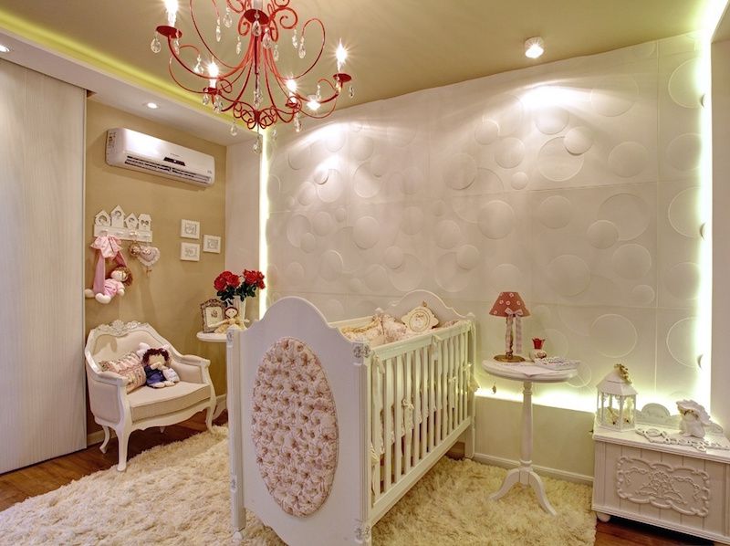 quarto bebe menina simples vs elaborado