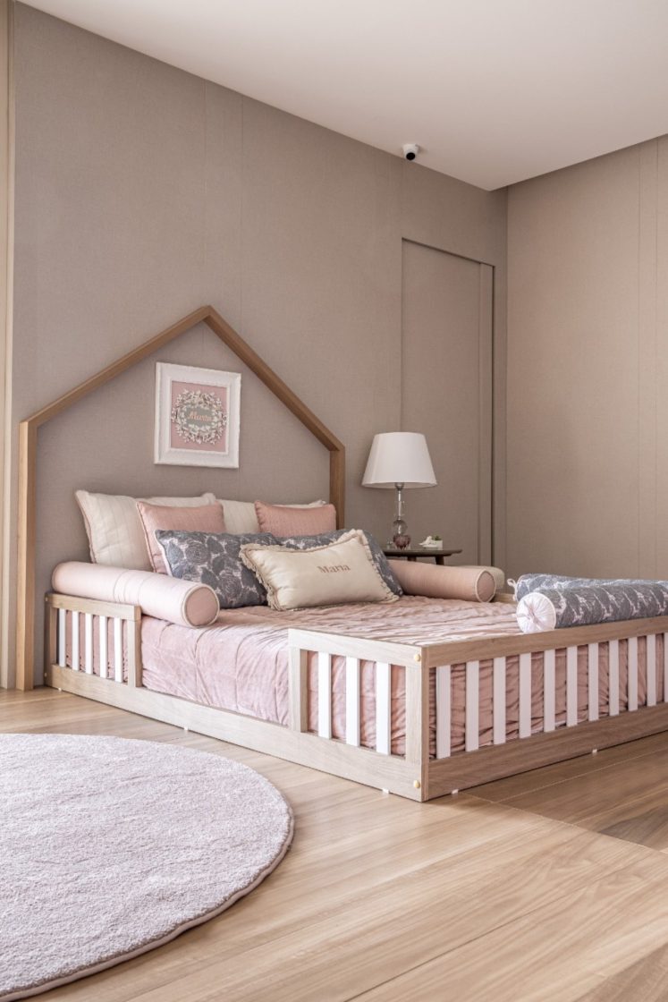 quarto de bebê feminino moderno vs clássico