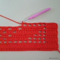tapete de crochê oval com gráfico