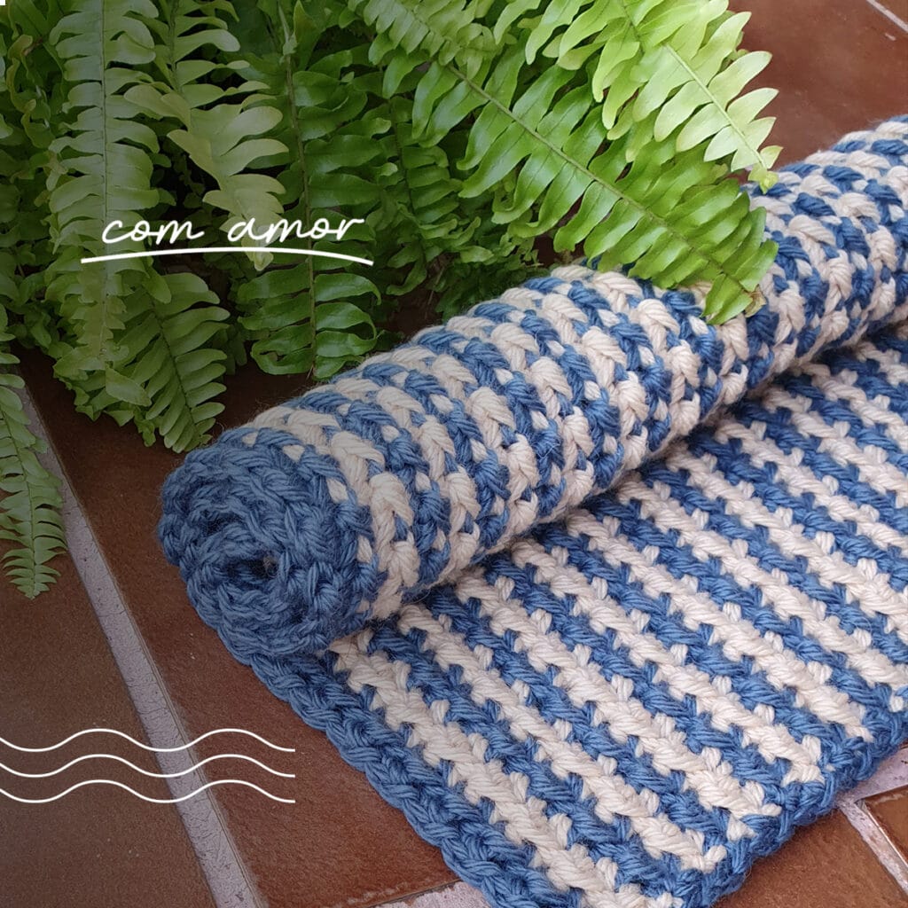 tapetes de croche azul