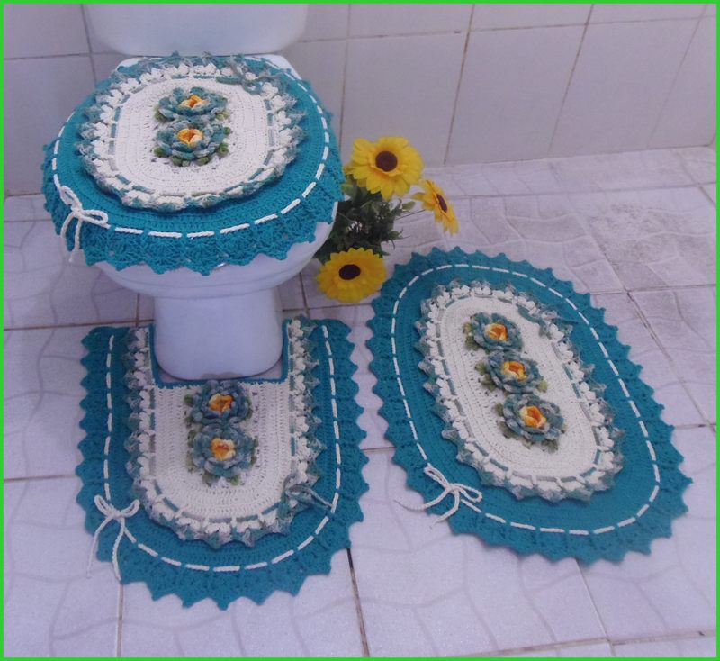 tapetes de croche com graficos para banheiro