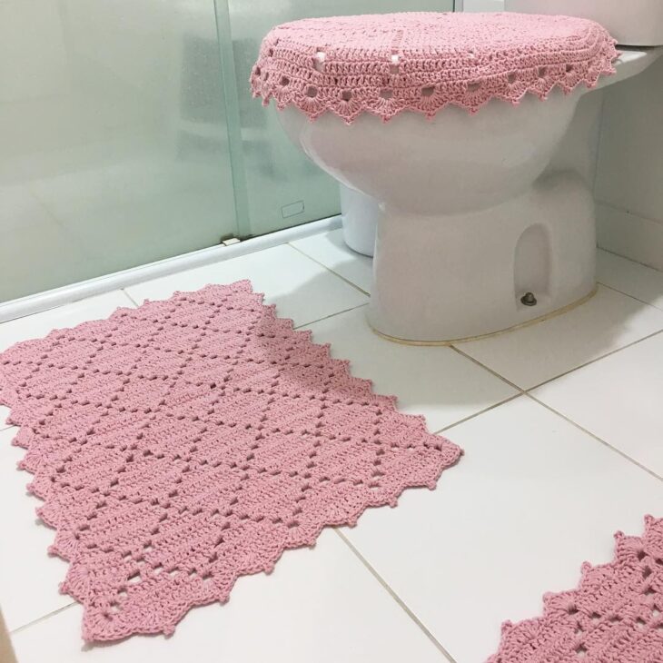 tapetes de croche com graficos para banheiro