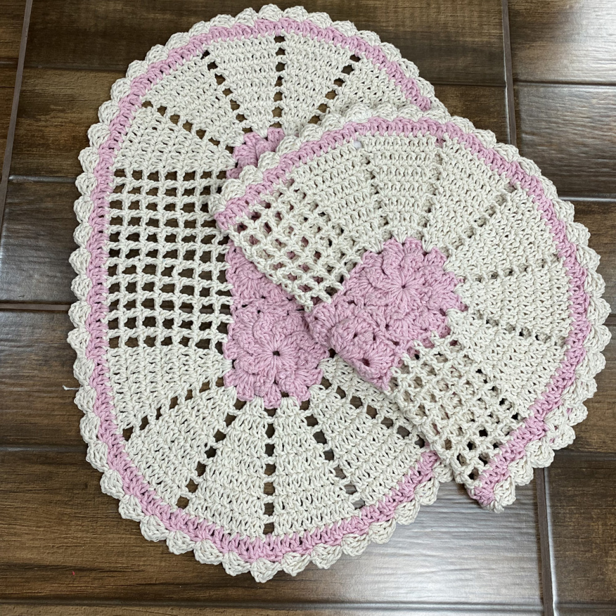 Guia Completo: Escolhendo o Barbante Ideal para Seu Tapete de Crochê com Flores