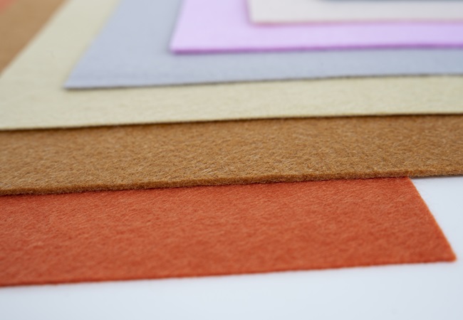 Papel Couchê vs. Papel Offset: Qual a Diferença para Impressão?