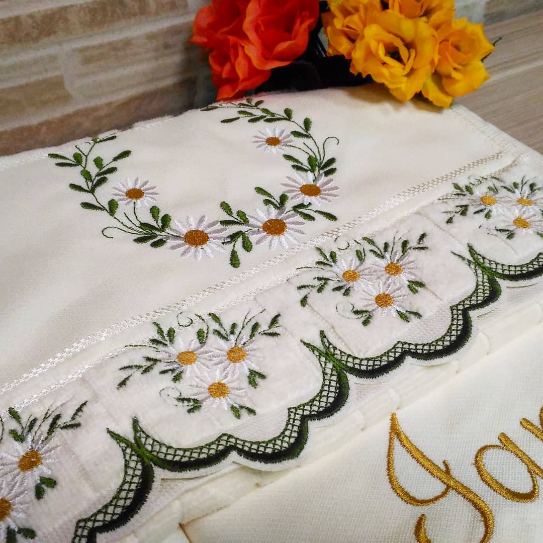 ideias de toalhas bordadas para casamento