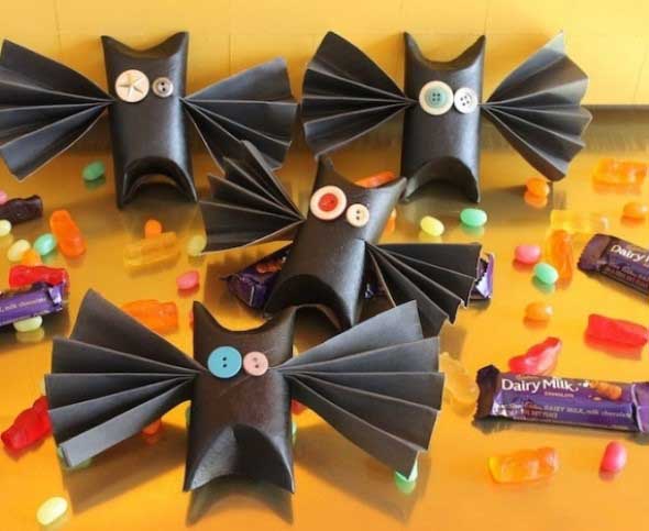 enfeites de halloween caseiros com papelão