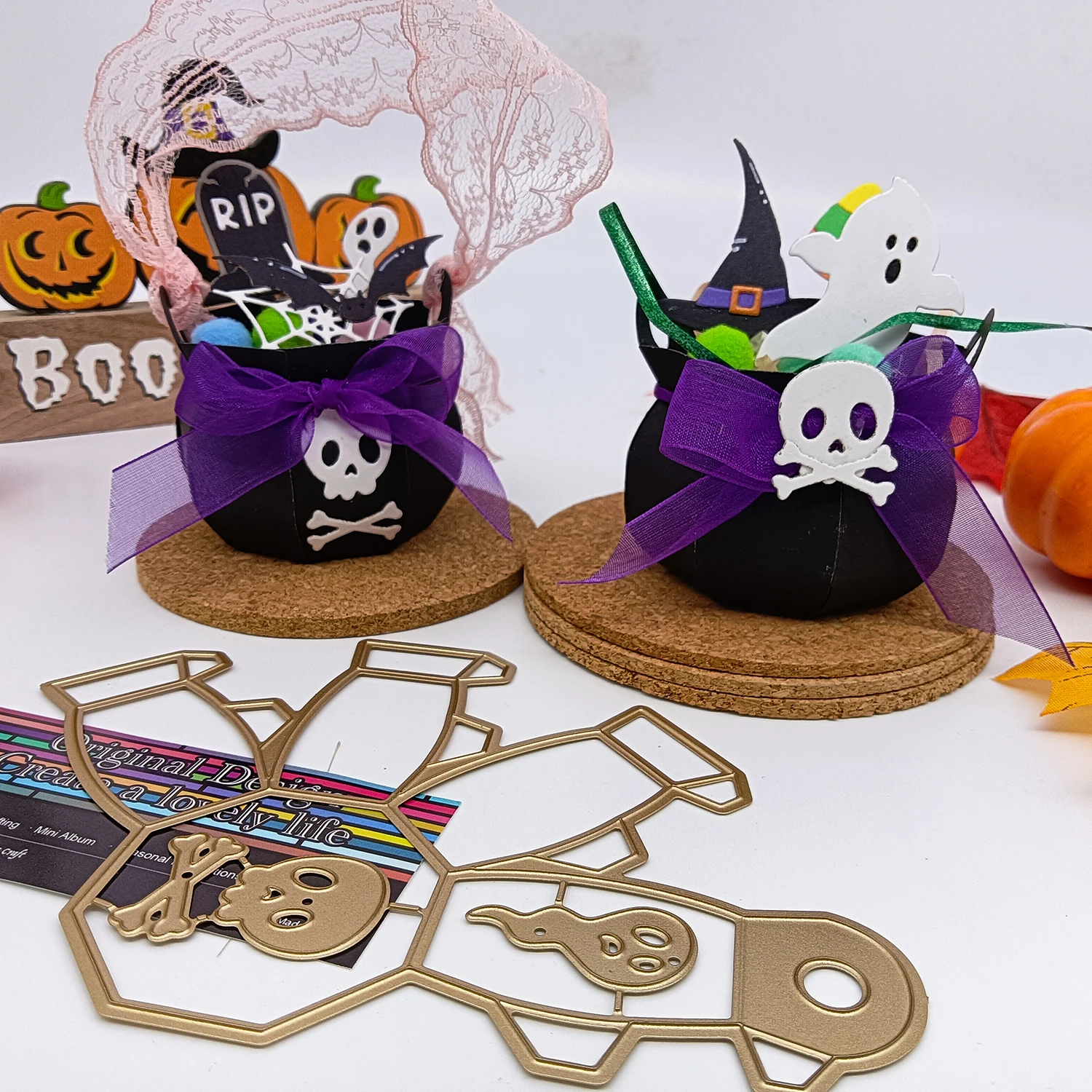 ideias de artesanato de halloween para crianças com sucata