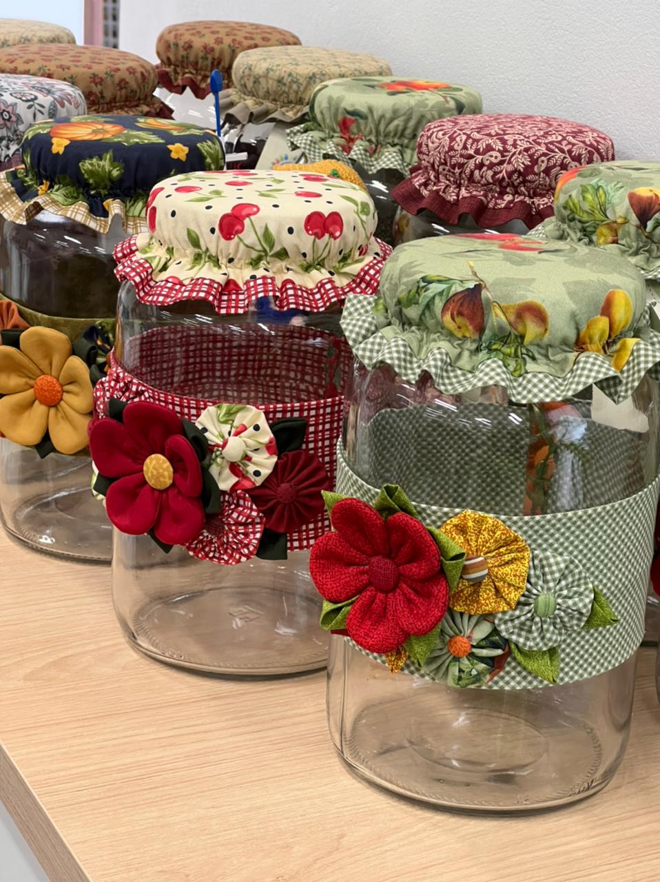 5 Ideias Criativas de Decoupage em Vidro com Tecido