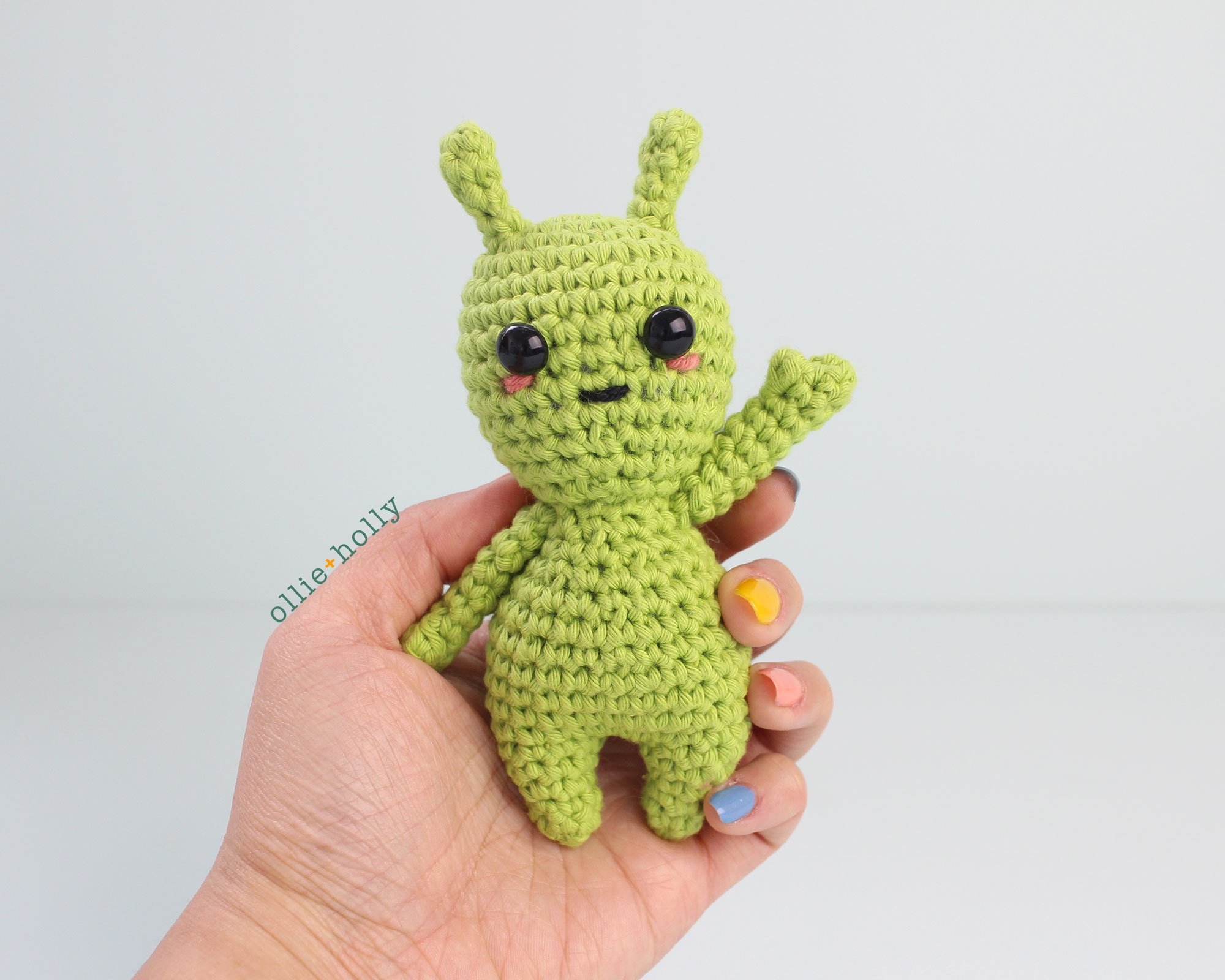 boneco espacial crochê