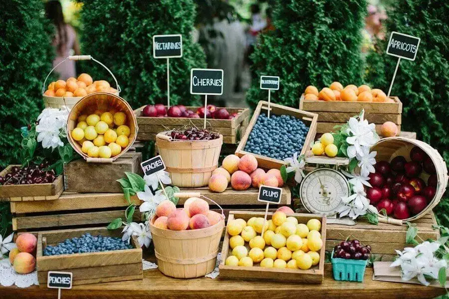 frutas na decoração de mesa de jantar