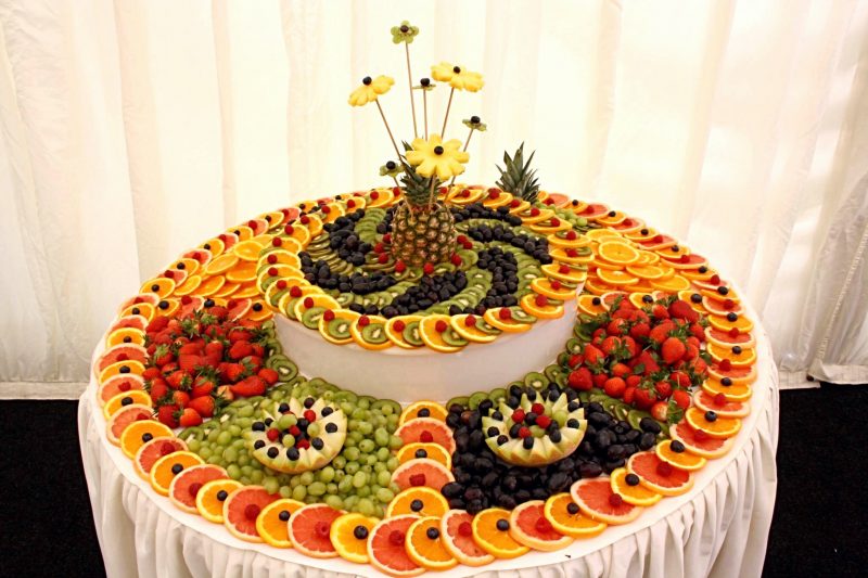 decoração de mesa de frutas fácil