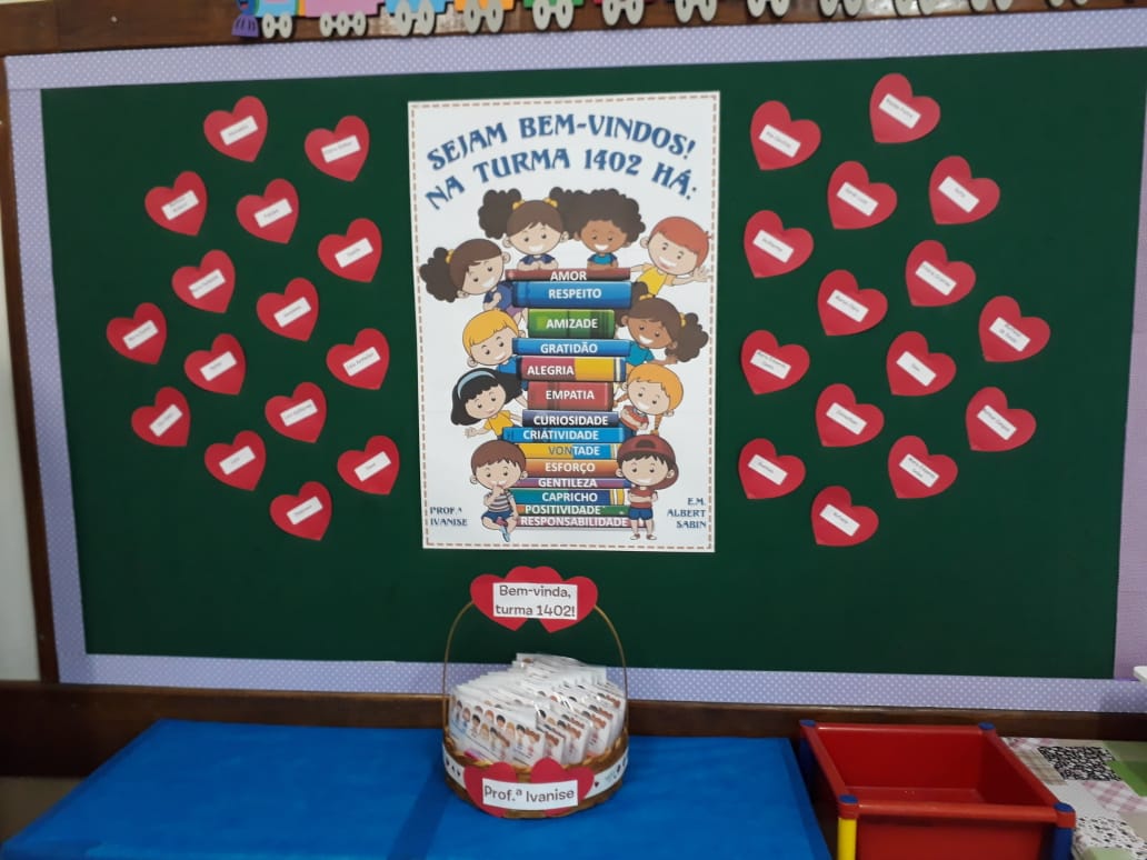 ideias interativas mural escolar jovens