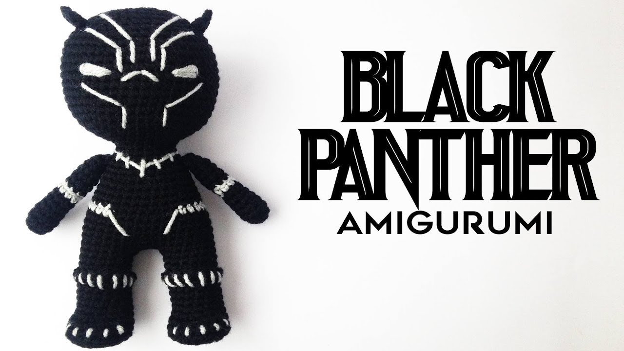 boneco de crochê pantera negra